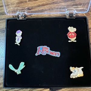 Disney 5 pin set 1998 The Rescuers Bianca Bernard Evinrude Orville case